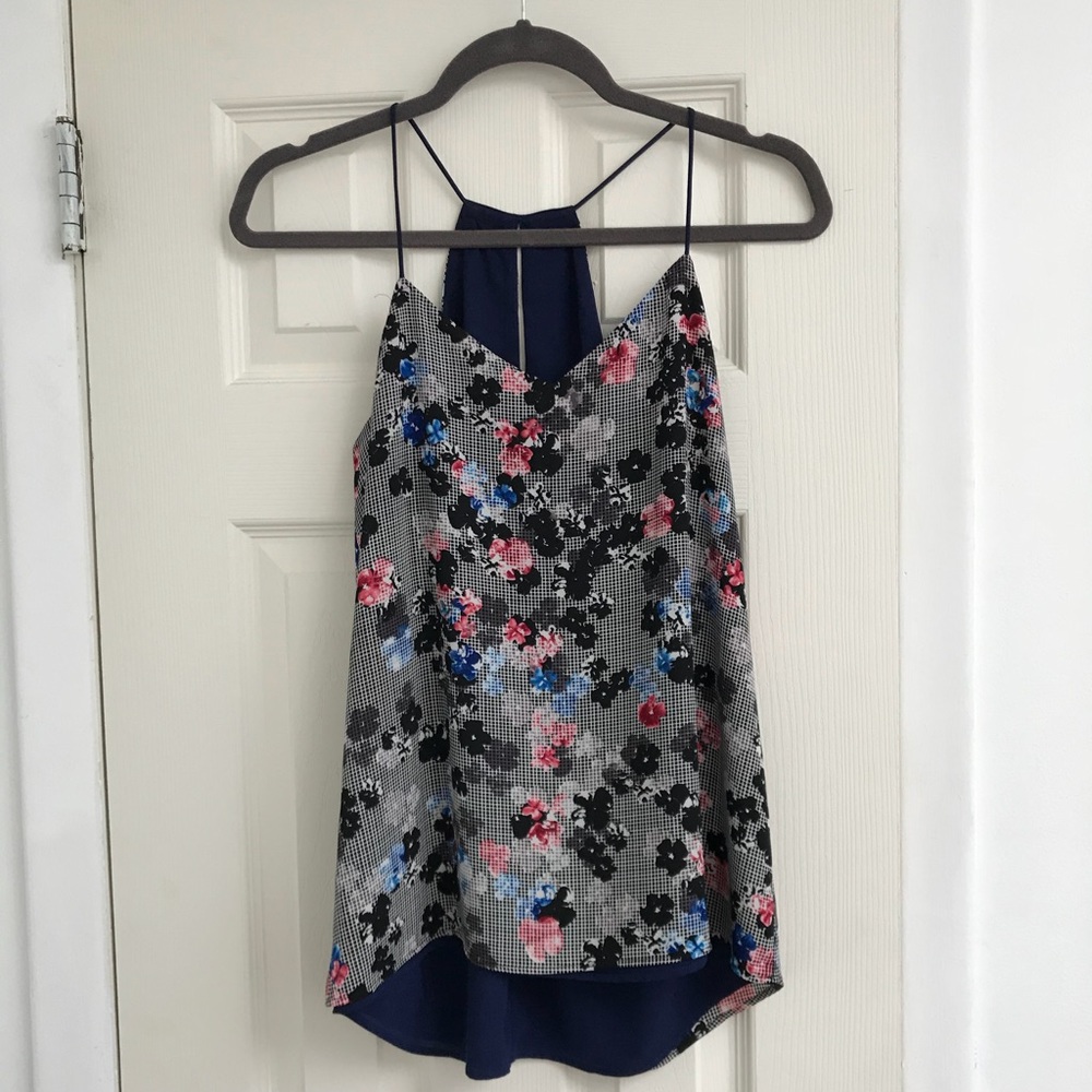 Express perfect summer top!! Size : m